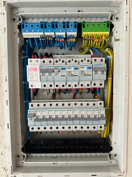 Монтаж електрощитка   жк Варшавсткий